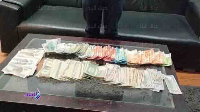 العملات