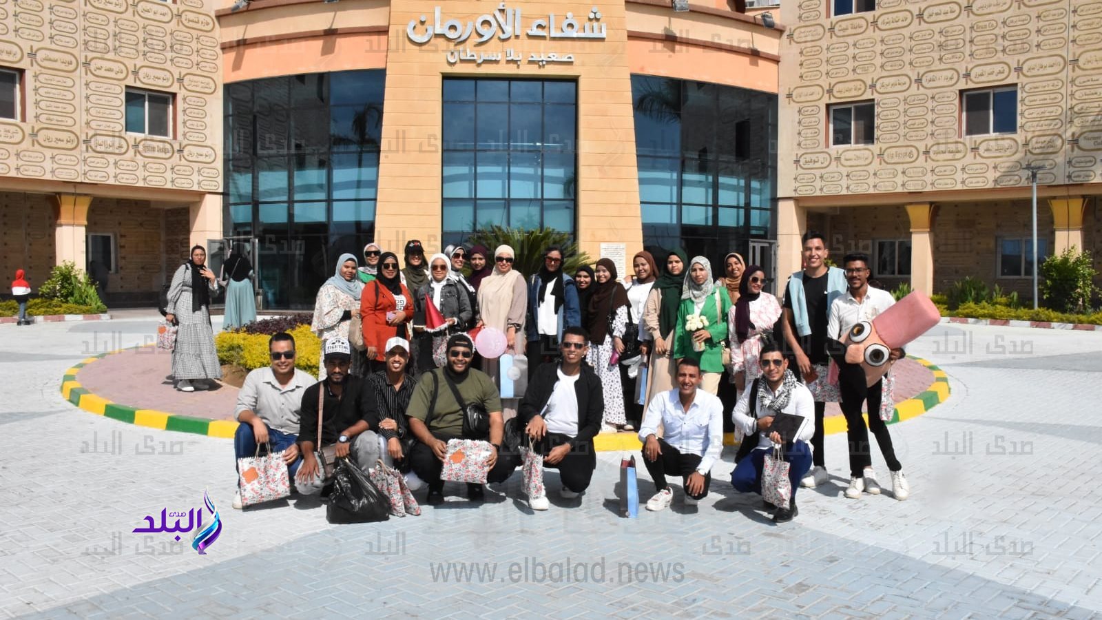 فريق جامعة جنوب الوادي تدعم الاطفال مرضي السرطان بمستشفى اور