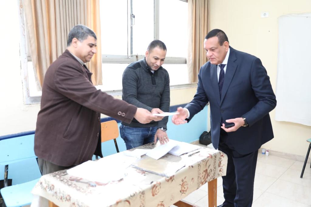 وزير التنمية المحلية 