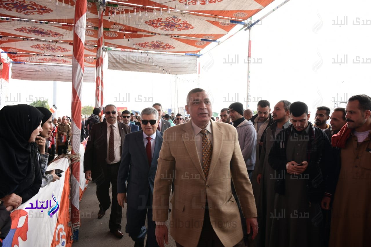 الفريق أسامة 