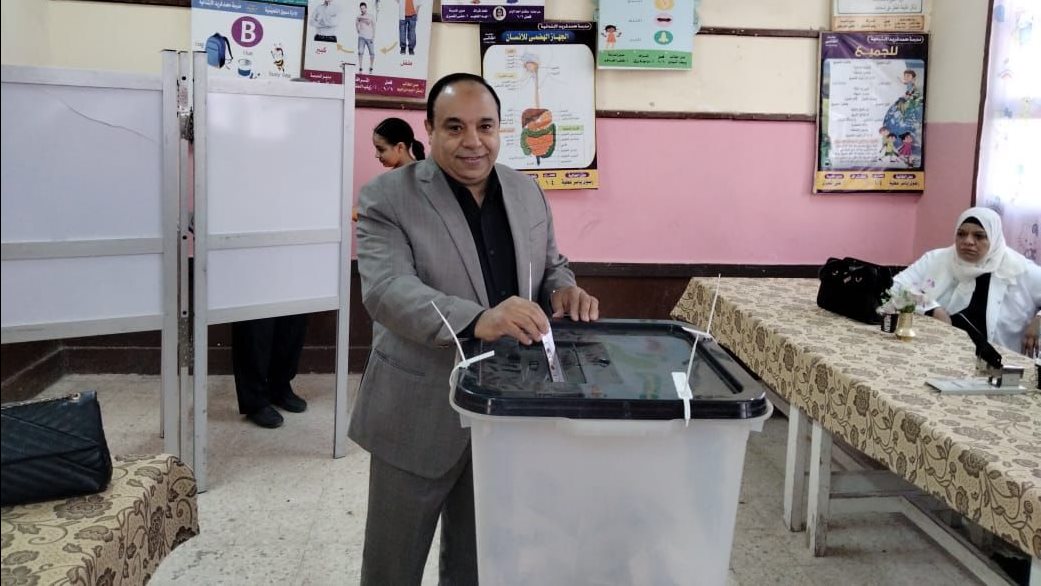 معتز عاشور رئيس الاتحاد المصري لتنس الطاولة