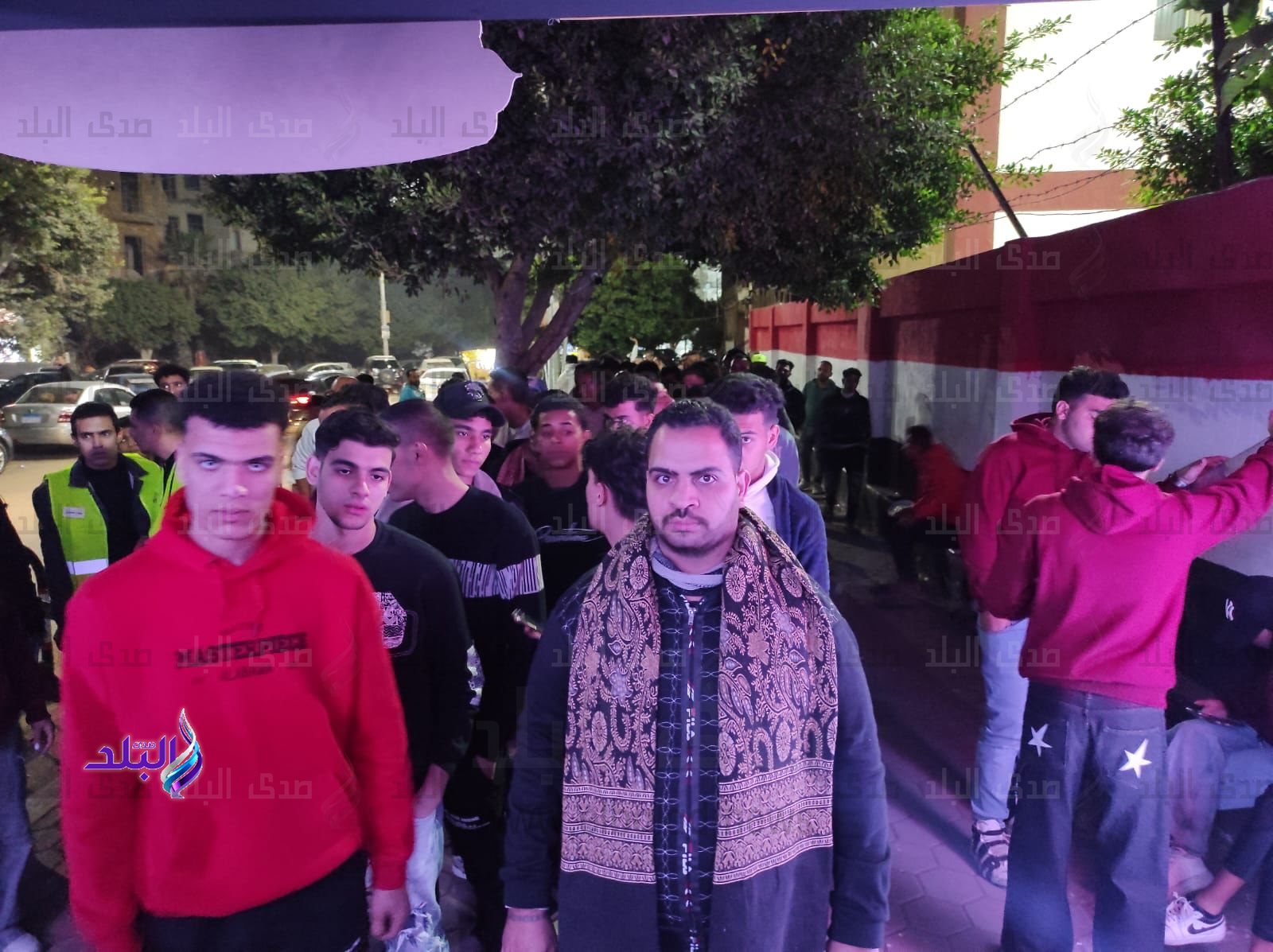 قبل انتهاء اليوم بساعات.. استمرار توافد عدد كبير من المواطنين للإدلاء بصوتهم الانتخابى2