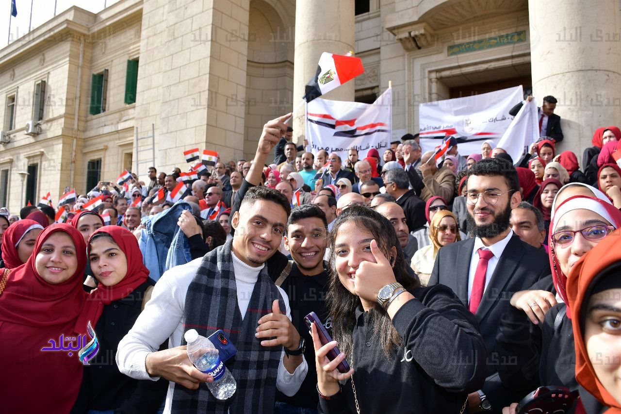 منتسبي جامعة القاهرة1