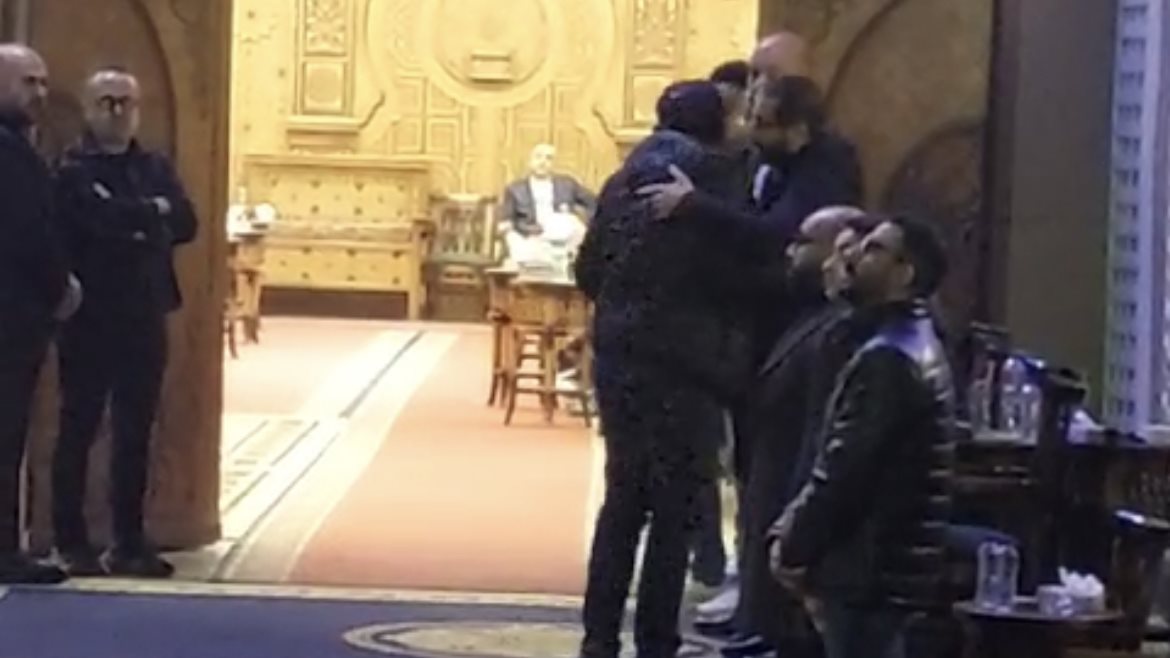 عزاء شقيق أحمد حلمي