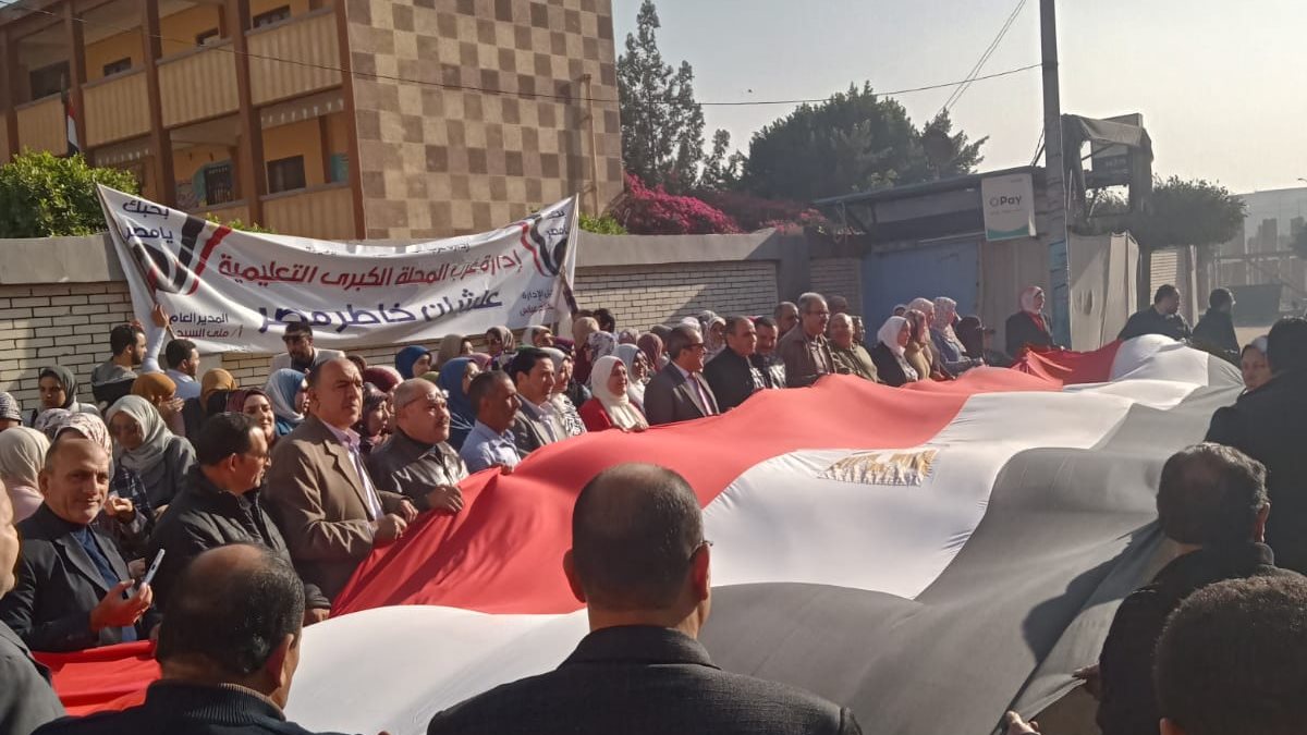 توافد الناخبون أمام لجان انتخابات الرئاسة بالغربية 