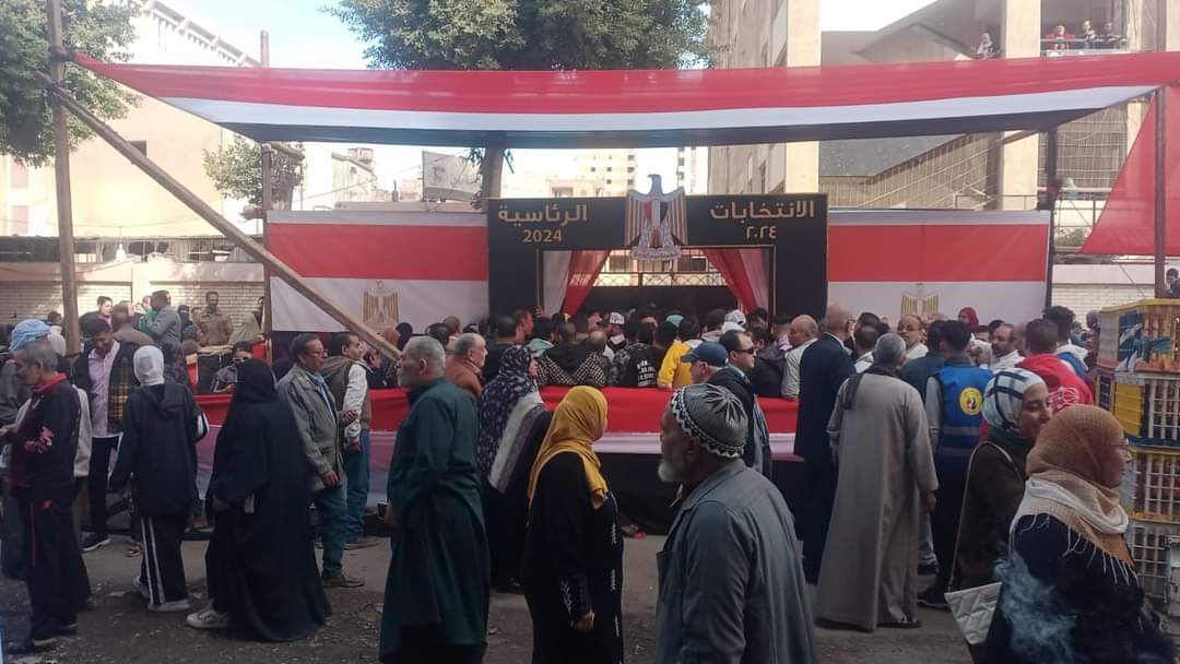 توافد الناخبين على لجان الزاوية الحمراء والشرابية 