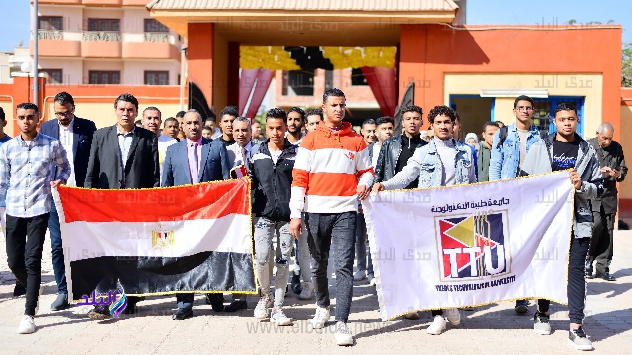 500 طالب بجامعة طيبة التكنولوجية يدلون بأصواتهم في لجان المغ