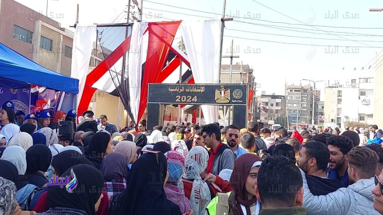 طلاب جامعة بنها2