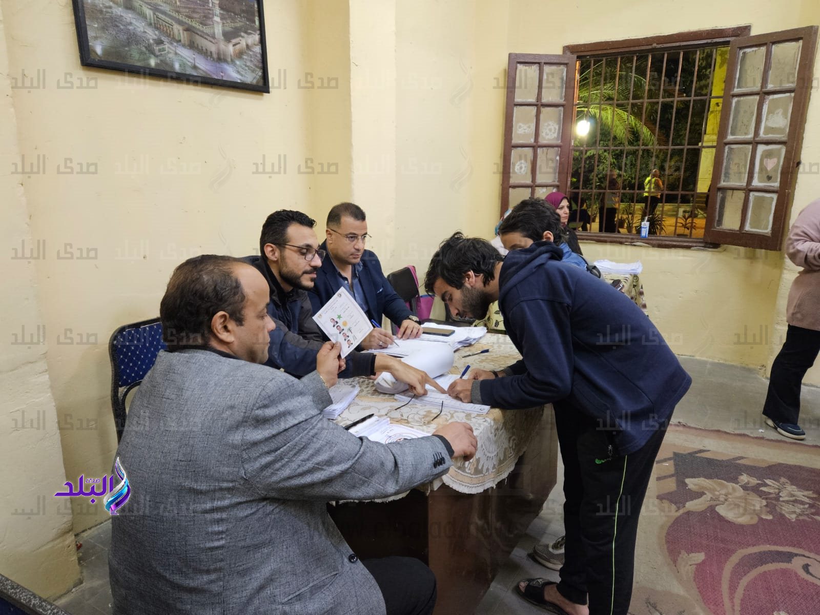 اللجان الانتخابية بالوايلي في نهاية اليوم الثاني2