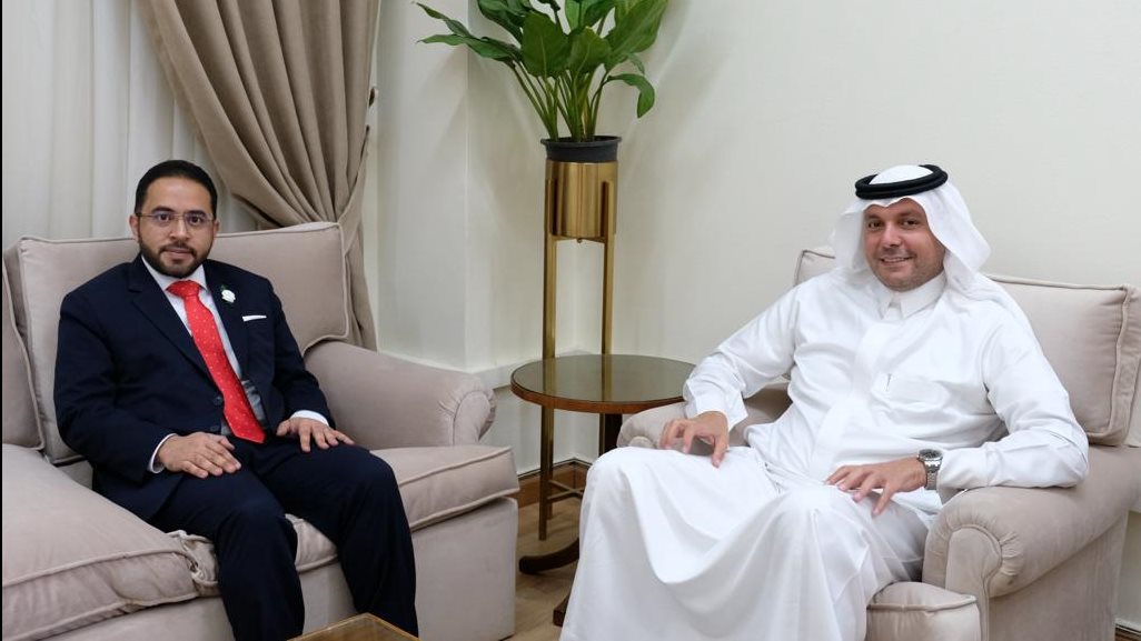 السفير خالد منزلاوي والسفير أحمد الطريفي 
