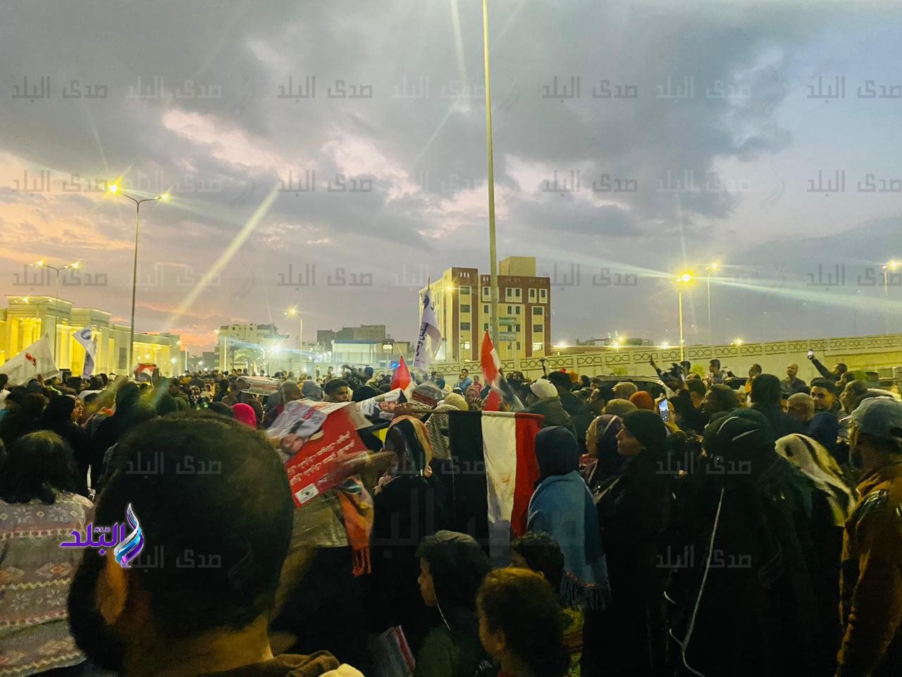 علي انغام المزمار البلدي.. الآلاف المواطنين يحتشدون في مثيرة