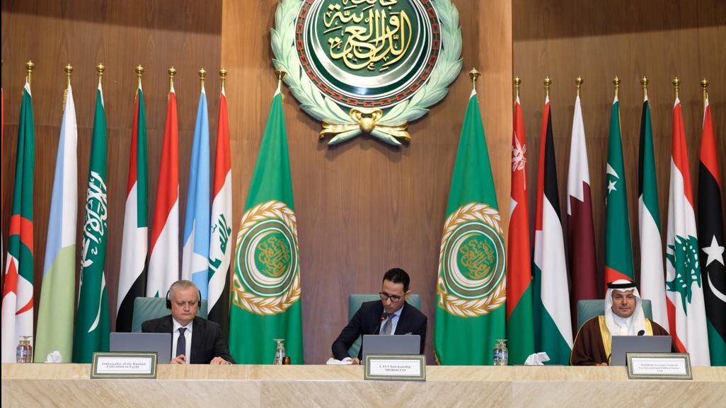 اجتماع كبار المسؤولين 