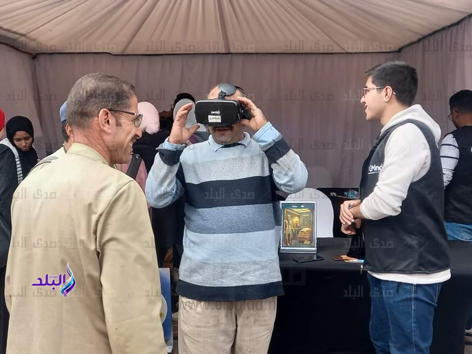 ورشة عمل تطبيقية عن تجربة المستخدم للواقع الافتراضي بجامعة عين شمس 