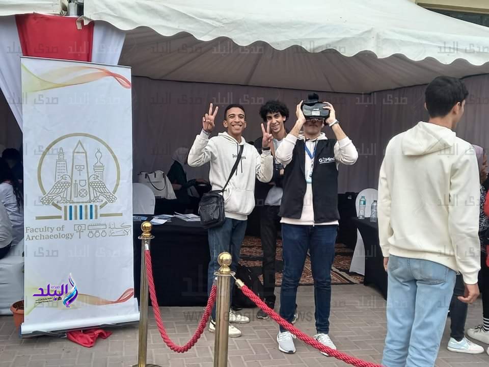 ورشة عمل تطبيقية عن تجربة المستخدم للواقع الافتراضي بجامعة عين شمس 