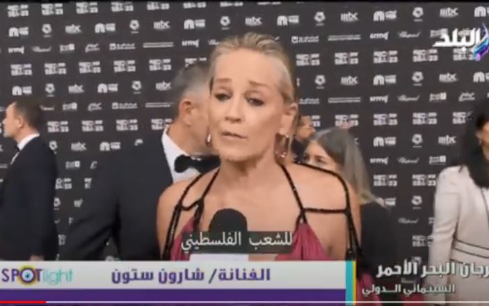 النجمة العالمية شارون ستون