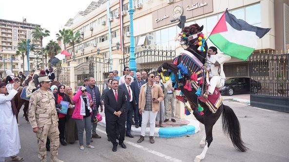 محافظ مطروح خلال فاعليات العيد القومى