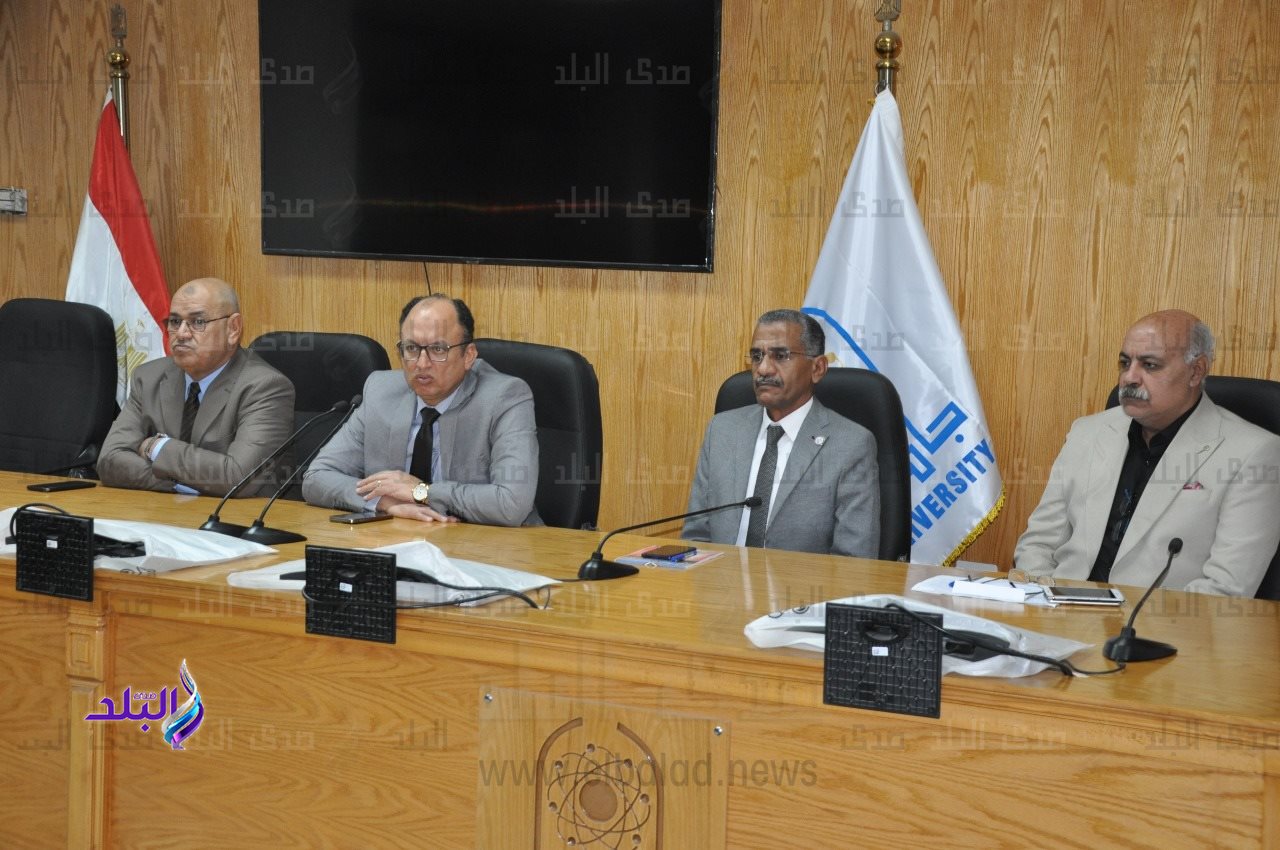 جامعة حلوان1