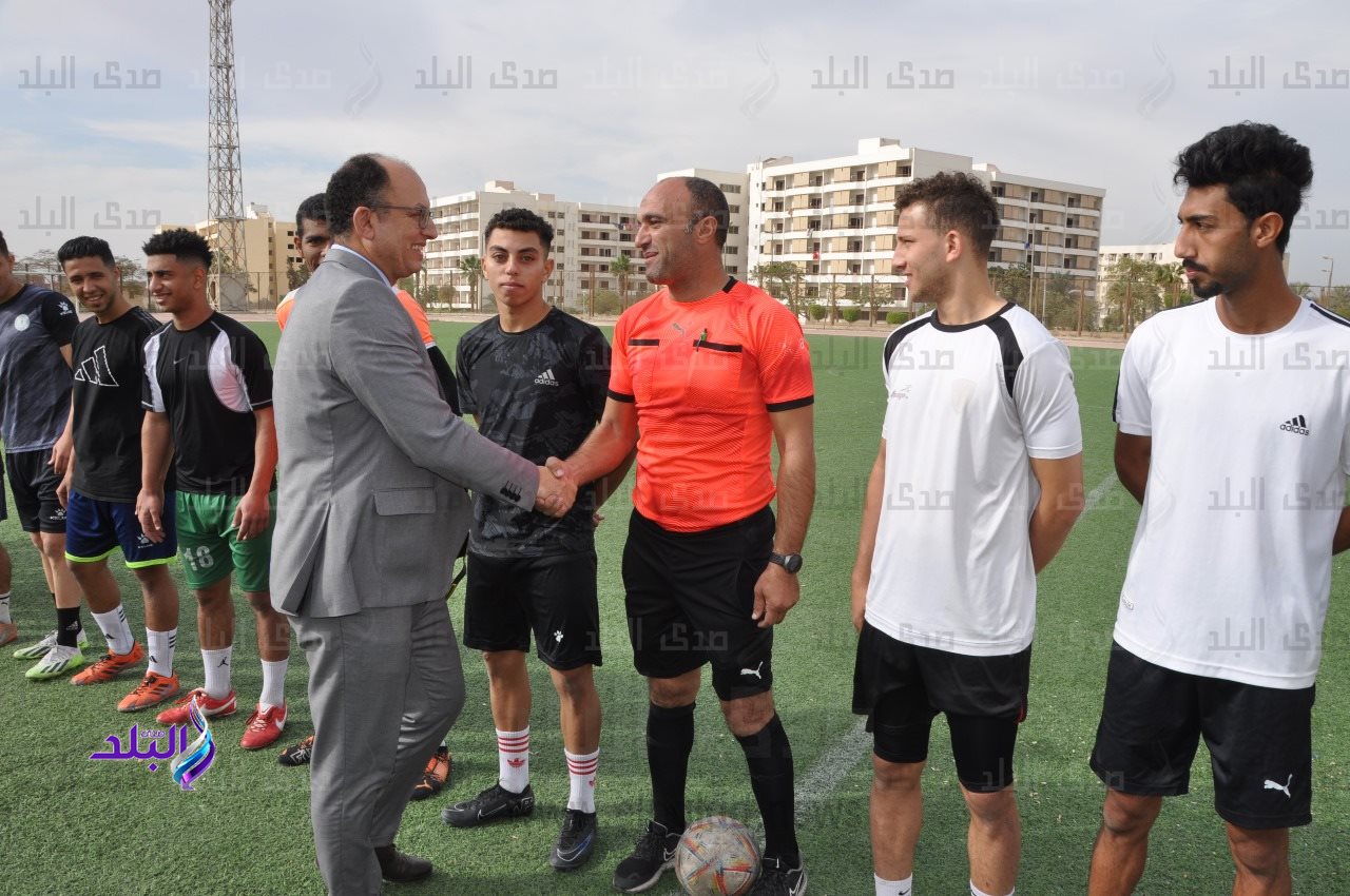 كلية التجارة وإدارة الأعمال تحرز المركز الأول في بطولة كرة القدم بكليات جامعة حلوان