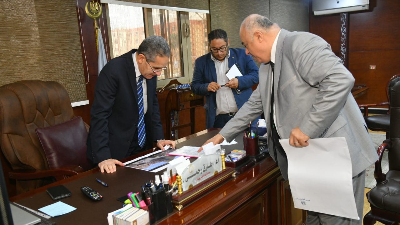 محافظ الغربية 