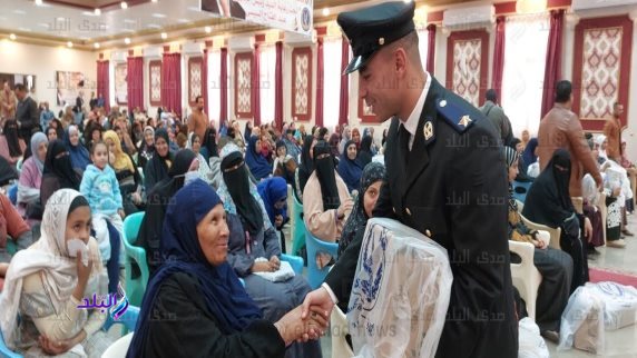 القوافل الانسانية