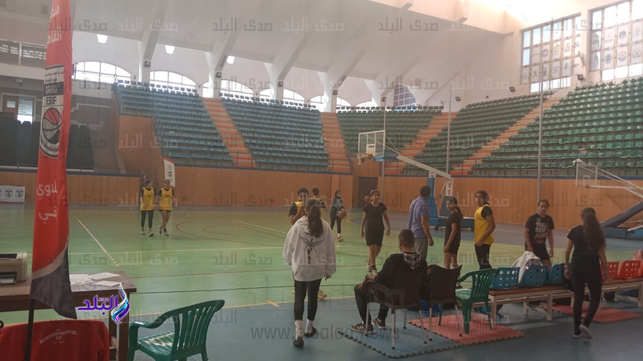 استعداد لافتتاح نادي جامعة حلوان3