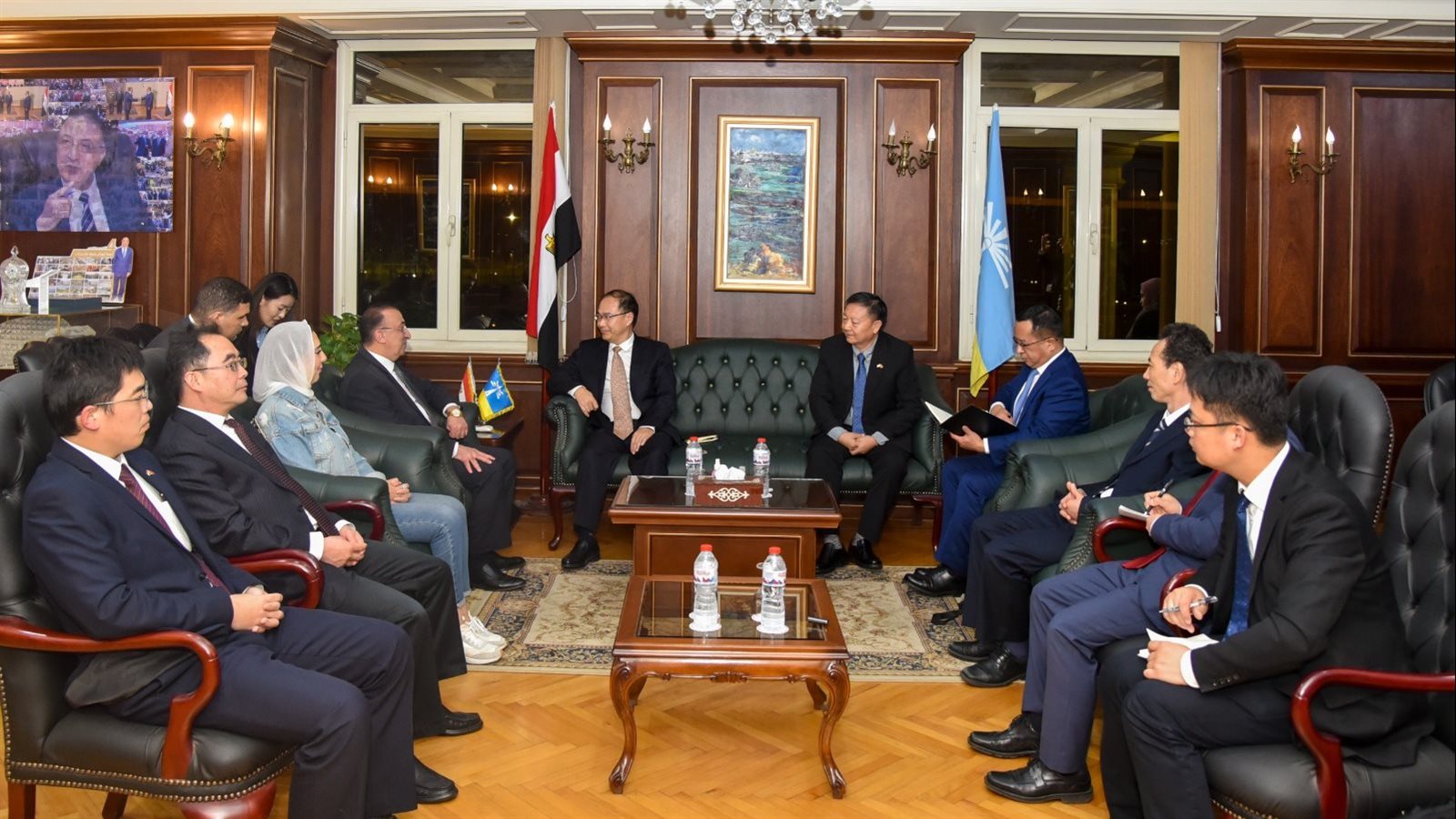 محافظ الإسكندرية يستقبل وفد مقاطعة سيتشوان الصينية