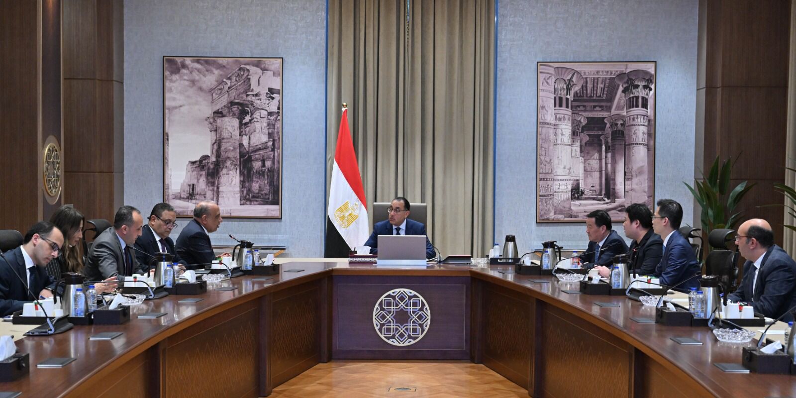 رئيس الوزراء 