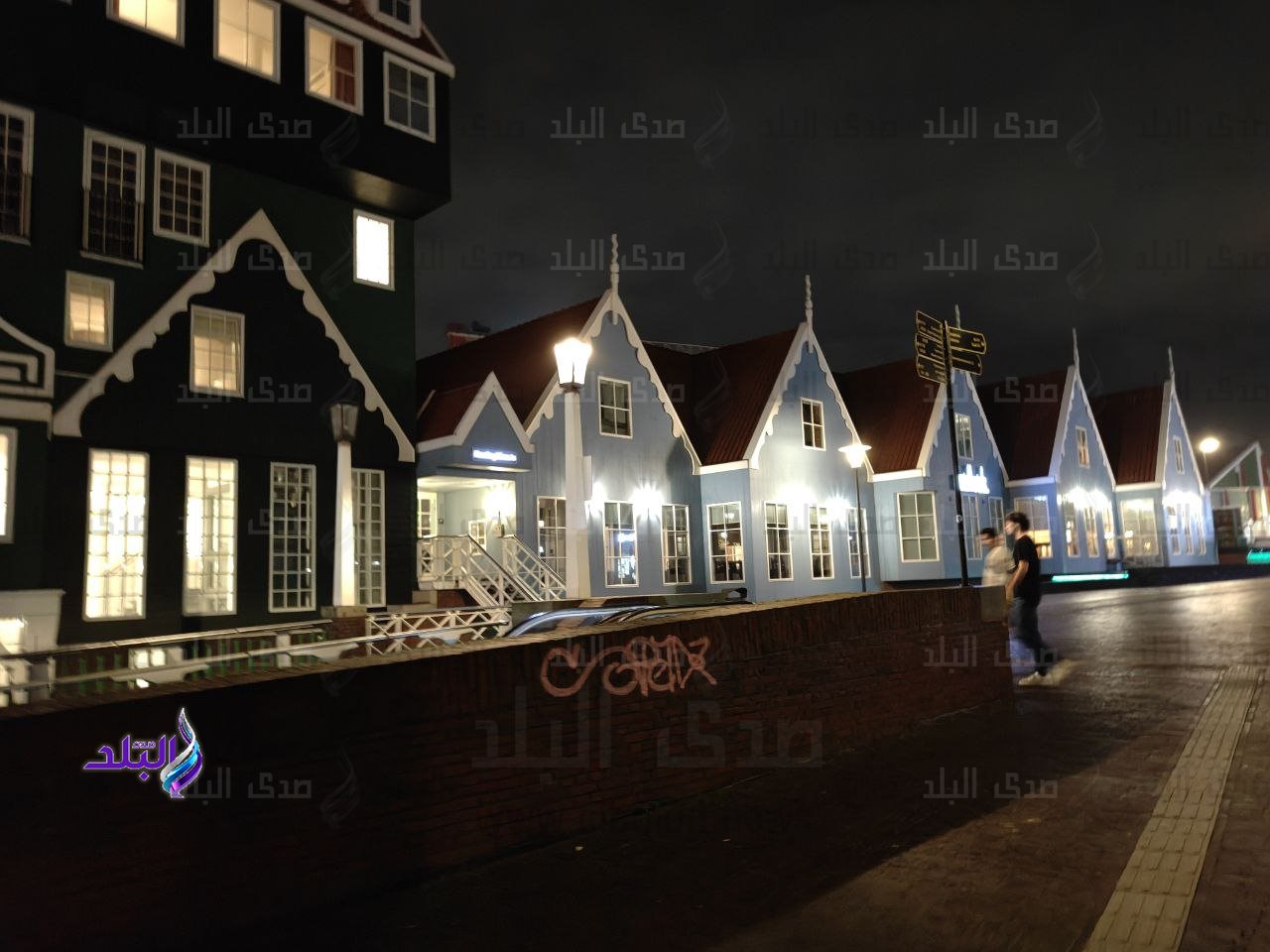 photo_5787580637836854013_y