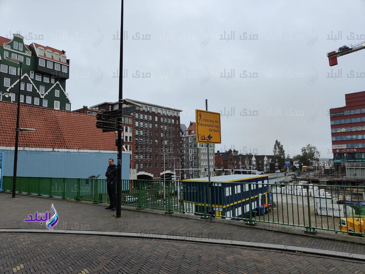 photo_5787580637836854010_y