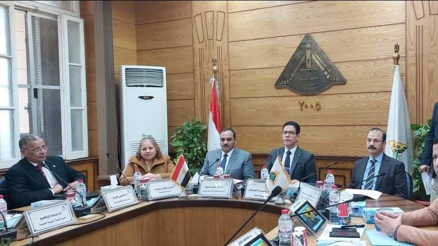 مجلس جامعة بنها  مجلس جامعة بنها