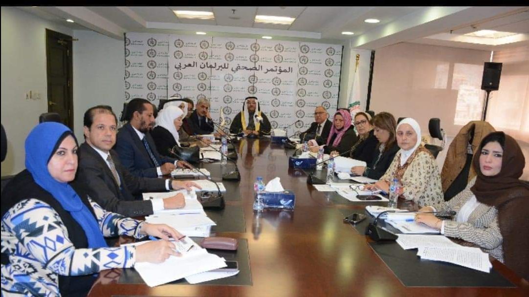 العسومي يترأس اجتماع لجنة فلسطين 
