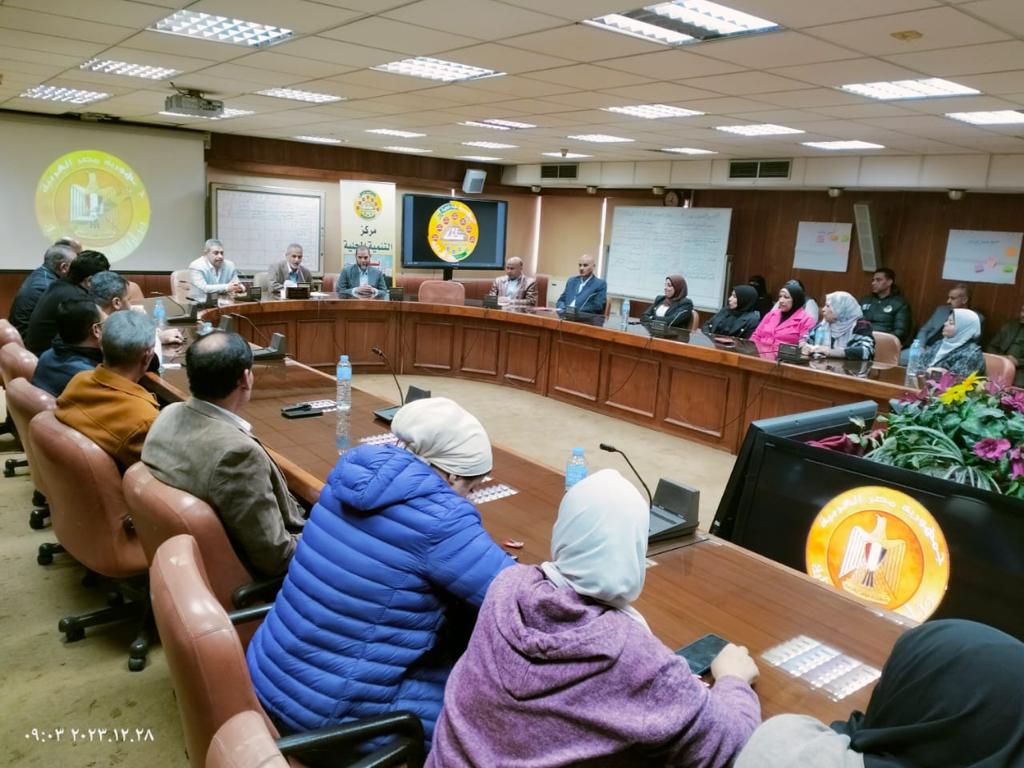 خريجي الدورات التدريبية بمركز سقارة 