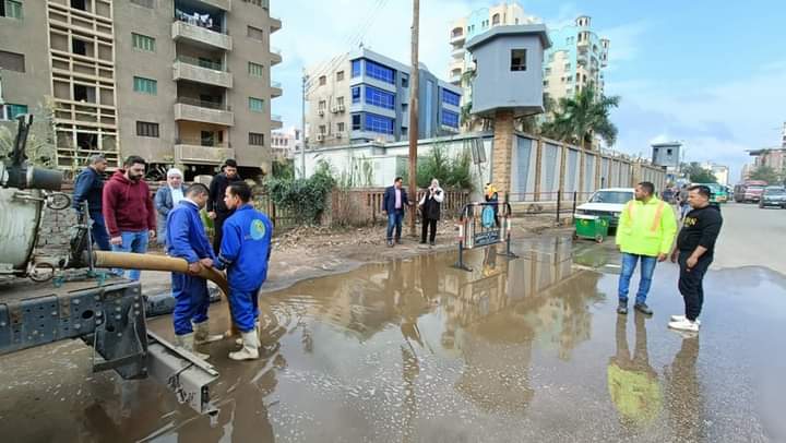 سحب مياه الأمطار من شوارع المنوفية 