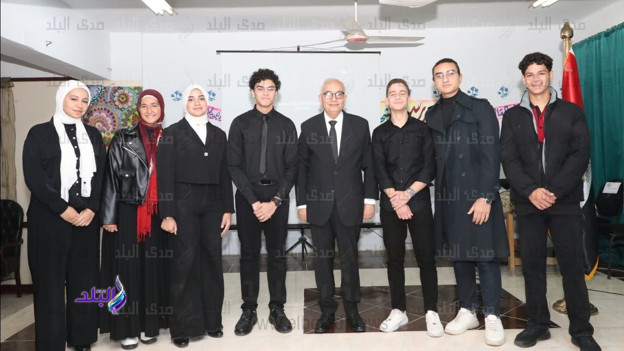 وزير التعليم خلال الاحتفالية
