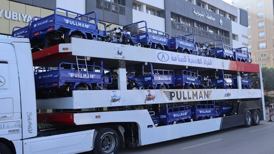 جانب من المعدات