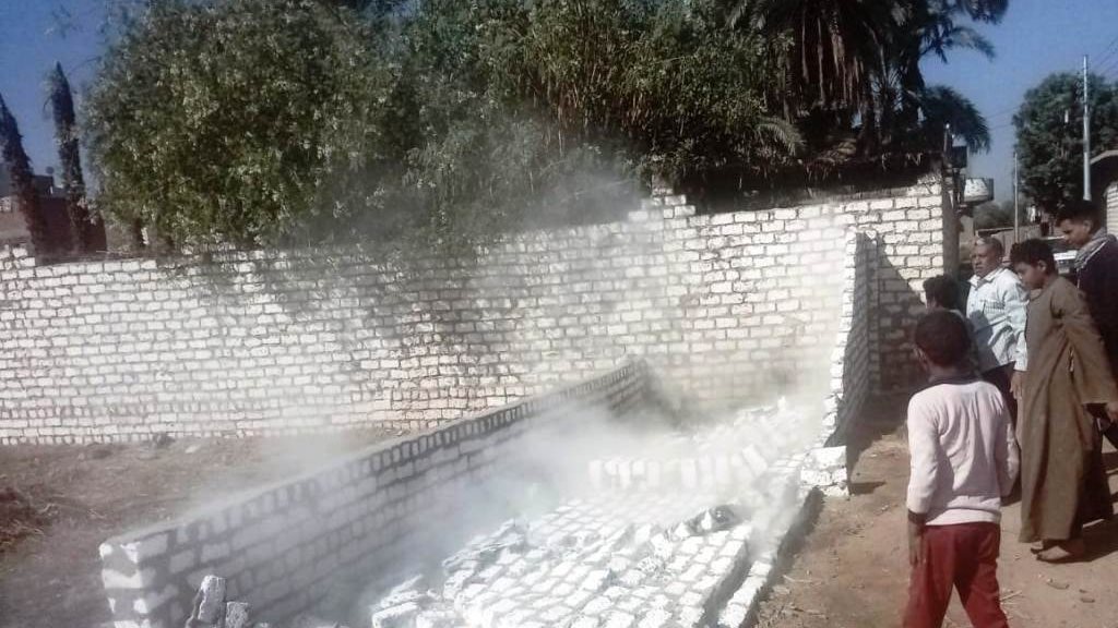 جهود إزالة التعديات بأسوان