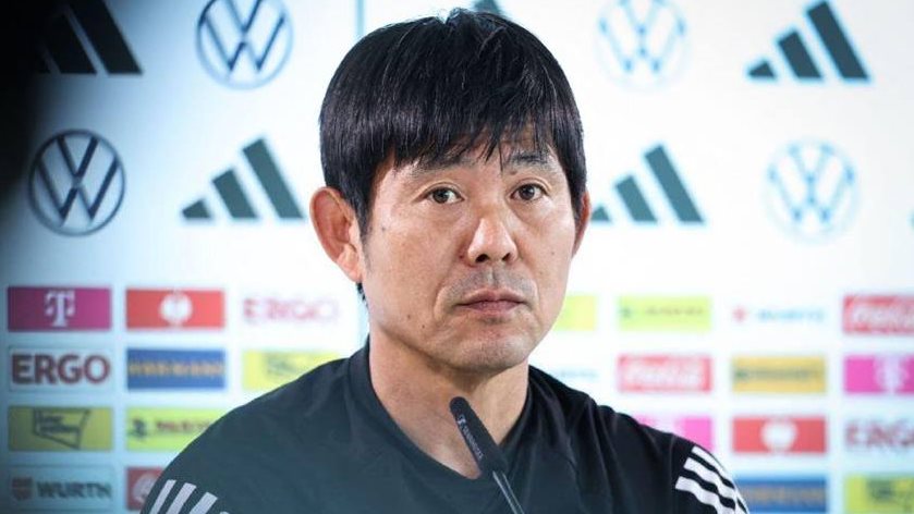 هاجيمي مورياسو مدرب المنتخب الياباني هاجيمي مورياسو مدرب المنتخب الياباني