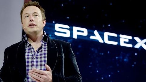 شركة SpaceX تقاضي هيئة حكومية أمريكية 