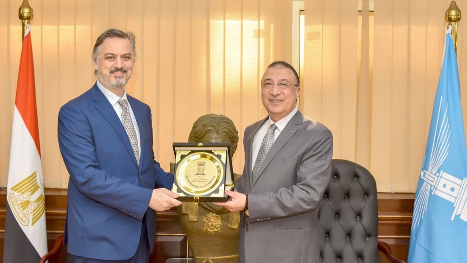 محافظ الإسكندرية و قنصل عام اليونان الجديد