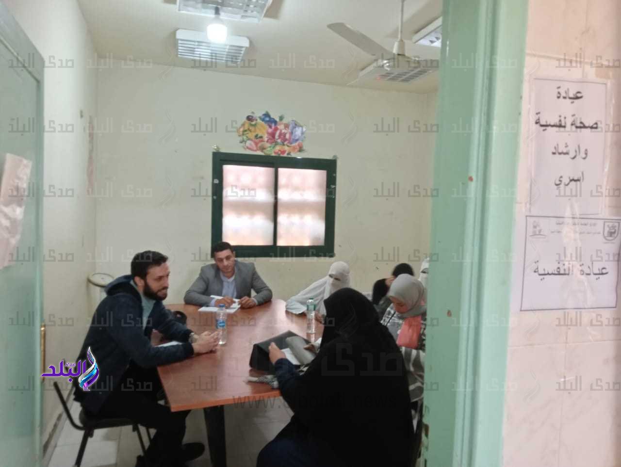 جامعة القاهرة تطلق قافلة تنموية شاملة لقرية كفر قنديل بمركز أطفيح