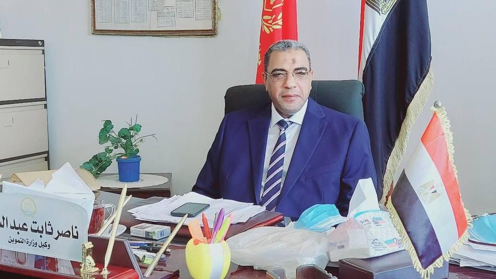 ناصر ثابت وكيل وزارة التموين في القاهرة