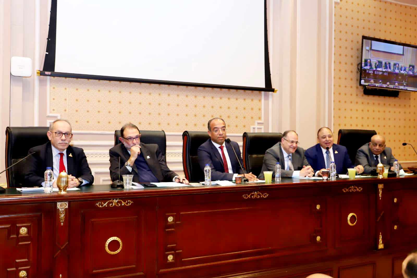 لجنة الصحة والسكان بمجلس الشيوخ  