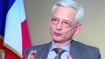 سفير فرنسا الجديد لدى مصر إريك شوفالييه  سفير فرنسا الجديد لدى مصر إريك شوفالييه