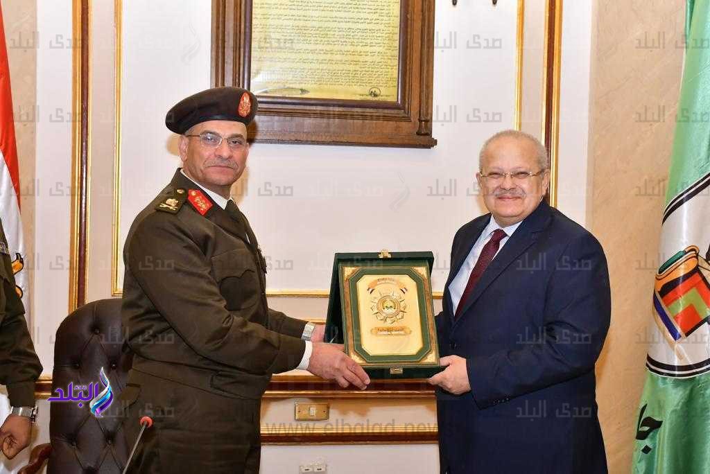 توقيع بروتوكول تعاون بين جامعة القاهرة والحرب الكيميائية3