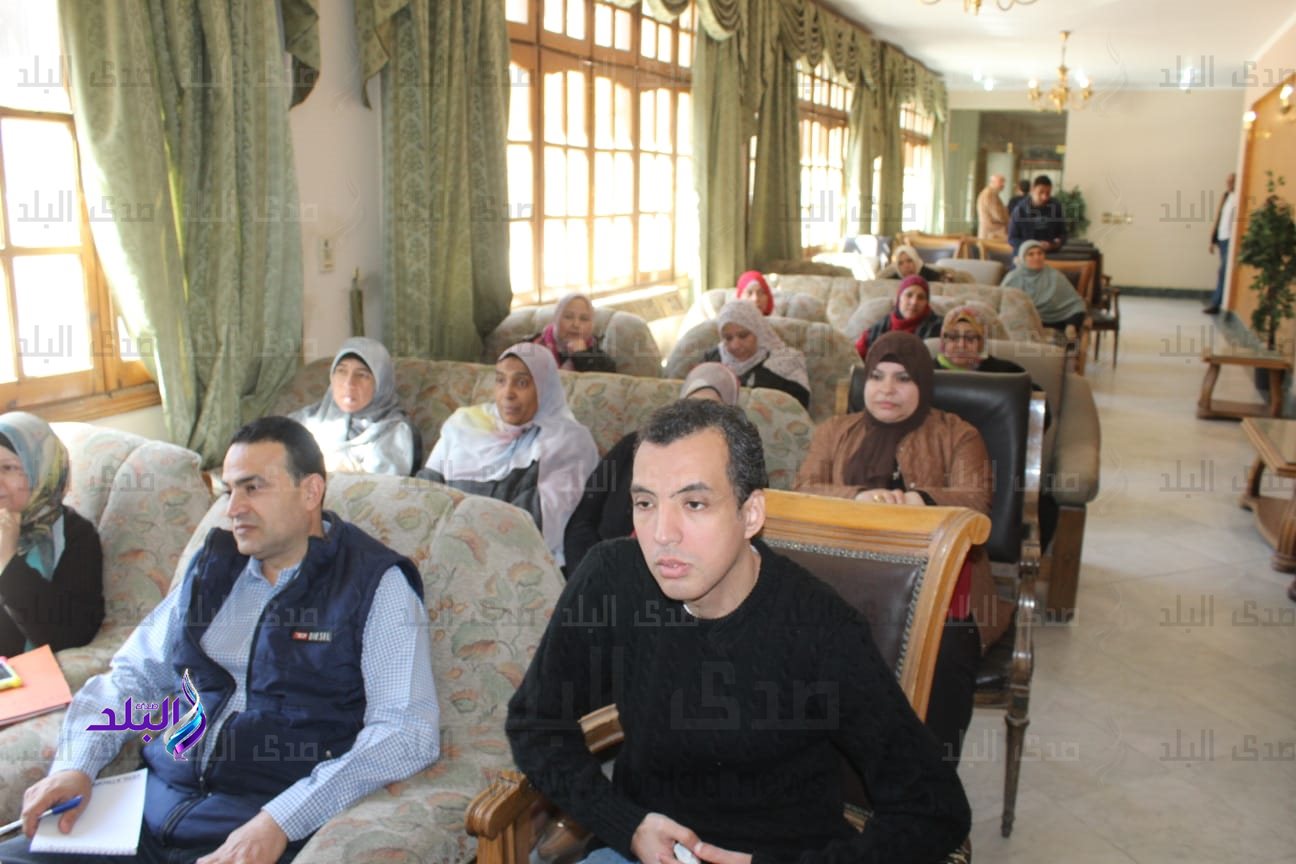 دورات تدريبية مجانيه لموظفي قطاع الدراسات العليا3