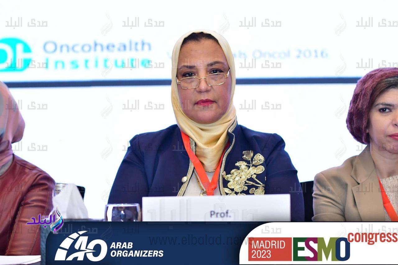 الكلية بطب عين شمس.2