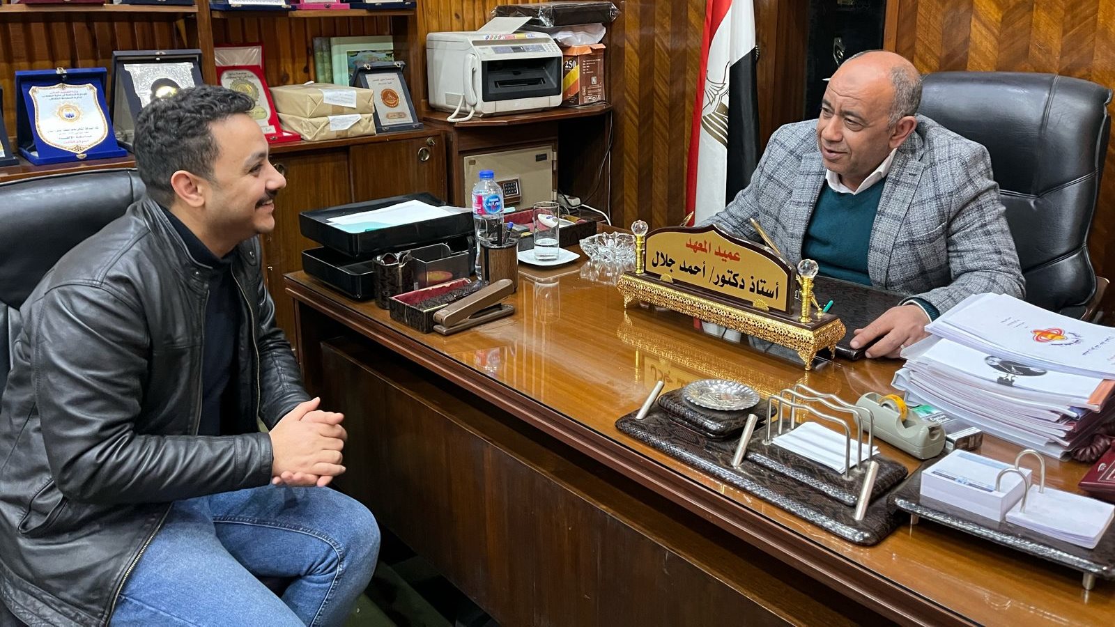 الدكتور احمد جلال والزميل حسام الفقي