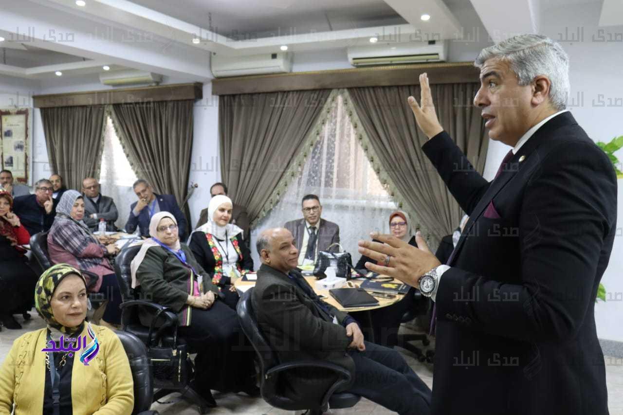 انطلاق البرنامج التدريبي بمعهد إعداد القادة لشغل منصب رؤساء المراكز البحثية4