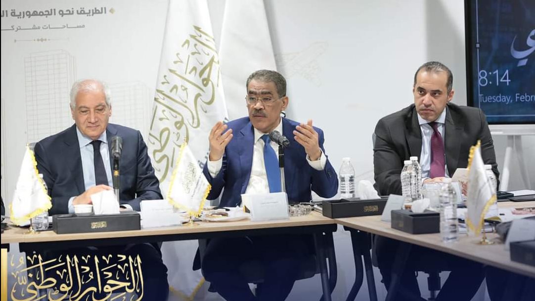 جانب من النقاشات 