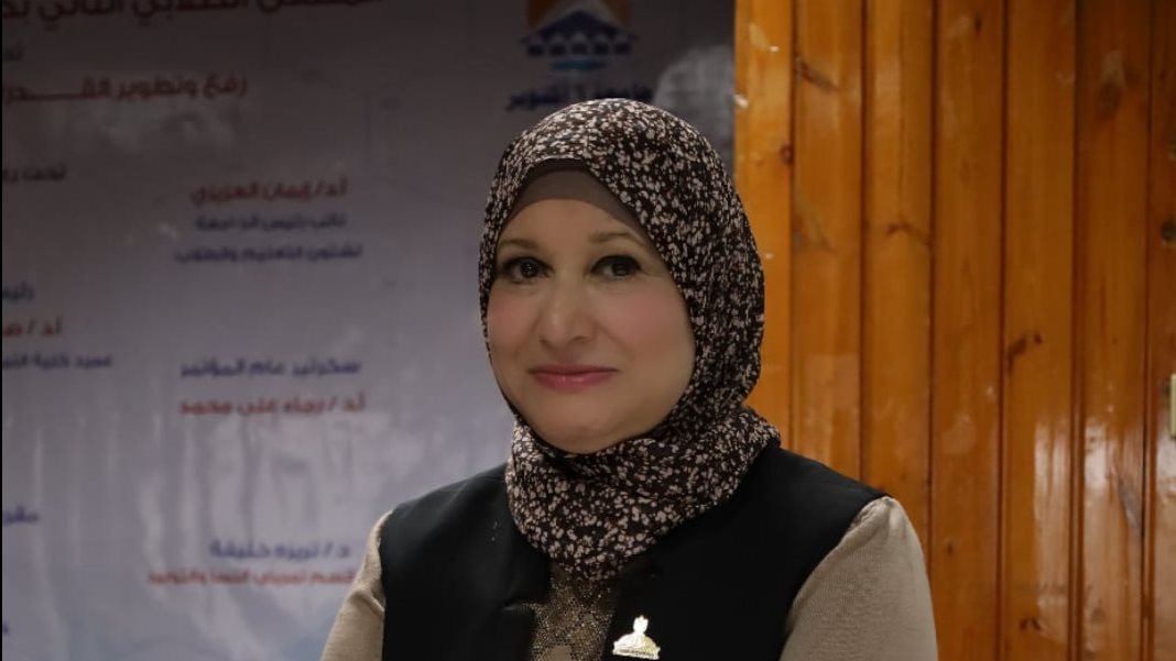 نقيب التمريض كوثر محمود 